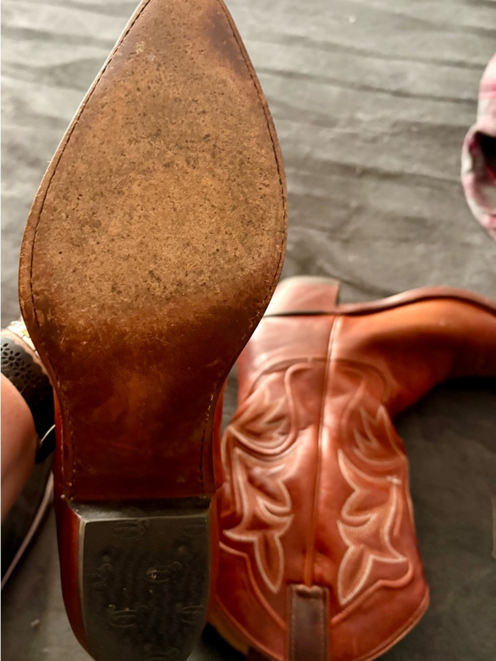 Justin Boots Tan Leather Western Embroidered Heeled Boots - Picture 2 of 3